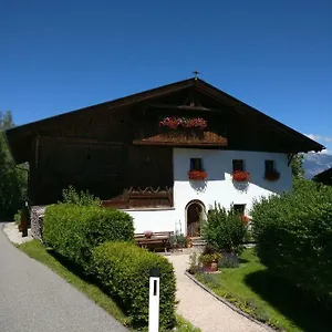 Haus Falkner Kwatera prywatna Mutters