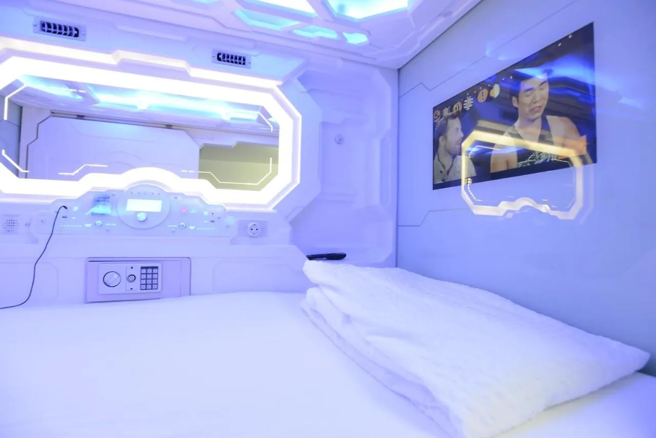 אכסניה וינה Space Home Apartment - City Center