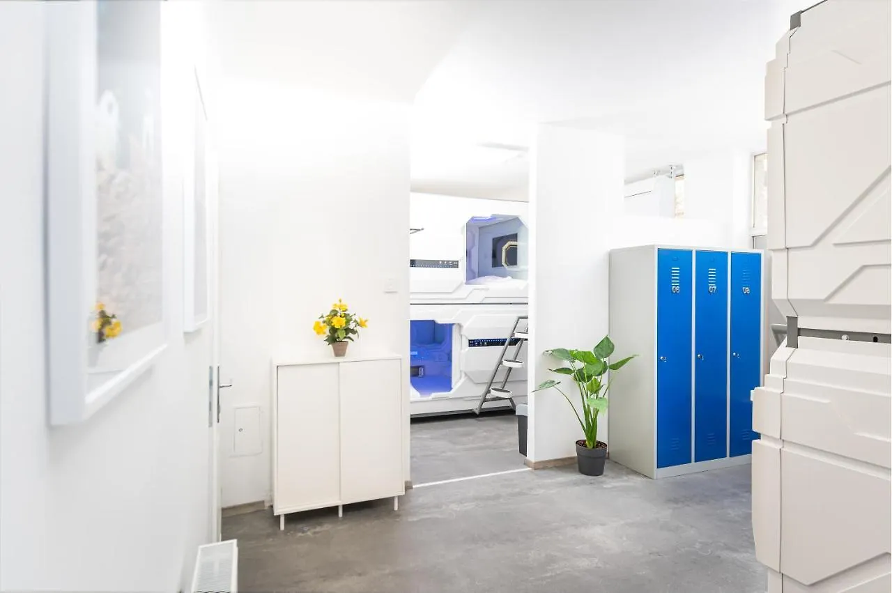 Space Home Apartment - City Center Vienna Hostel